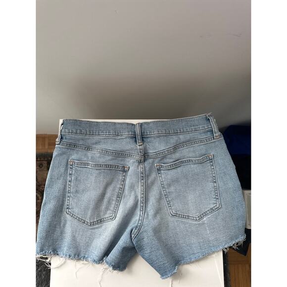 Gap 5” Girlfriend Shirt Mid Rise, EUC  29/8p - Picture 2 of 5